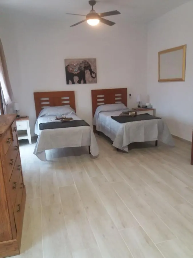 Caserio Castano Bed & Breakfast Mollina